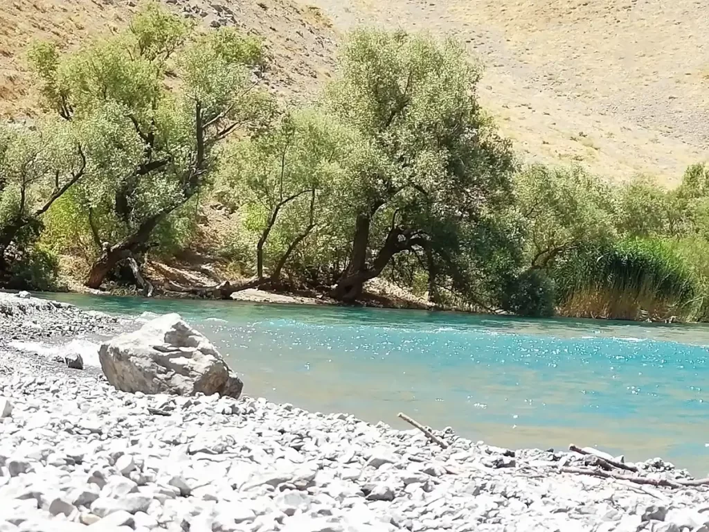 دریاچه سوان ارمنستان شبیه کدام دریاچه ایران است؟