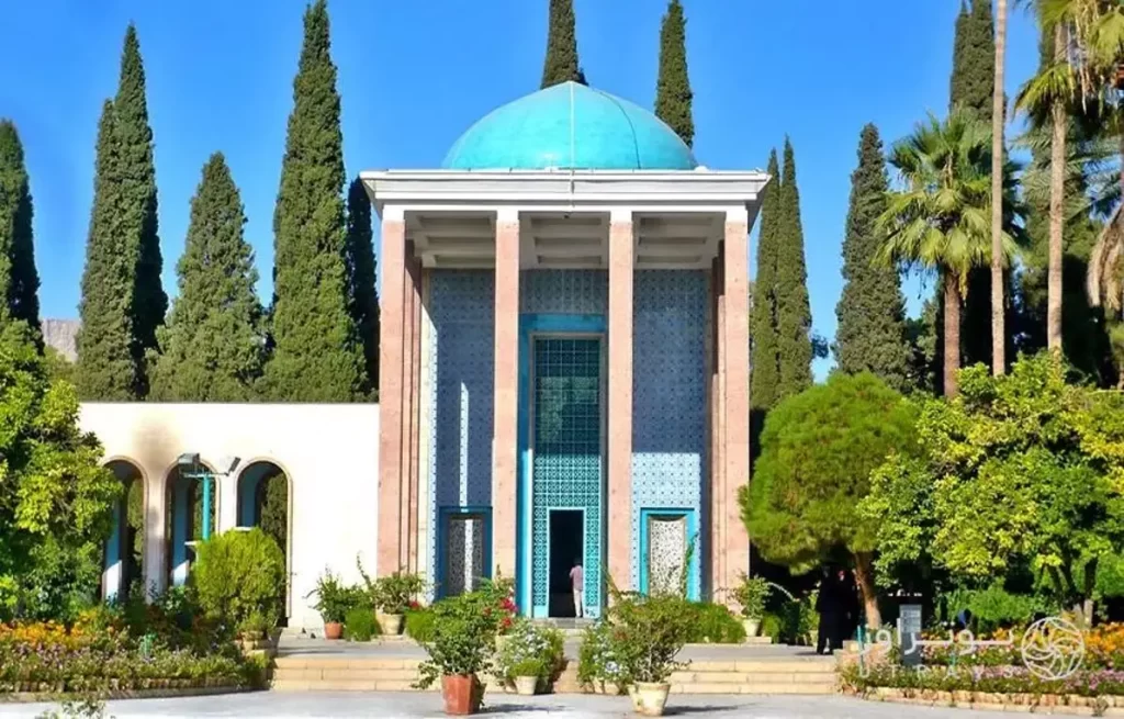 آرامگاه سعدی در کدام شهر است