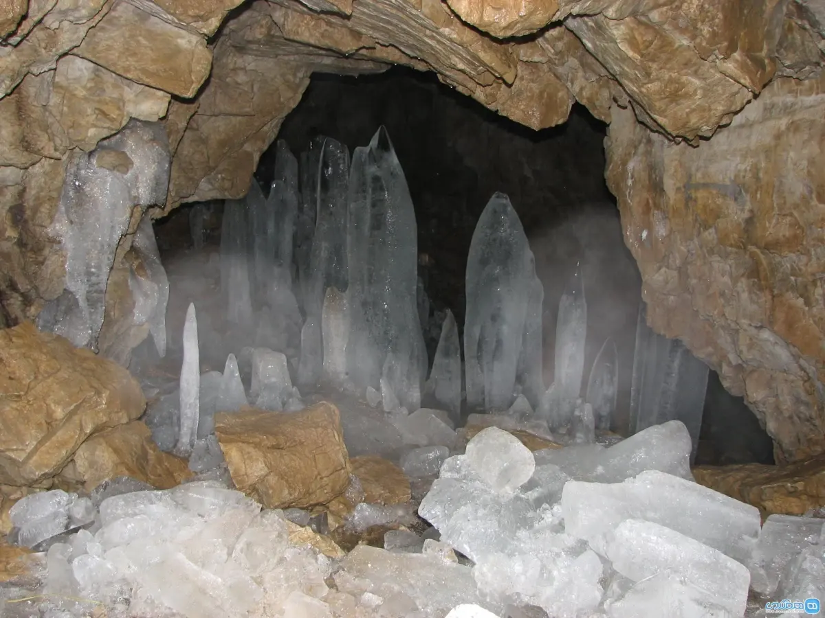 چطور به غار یخ مراد برویم